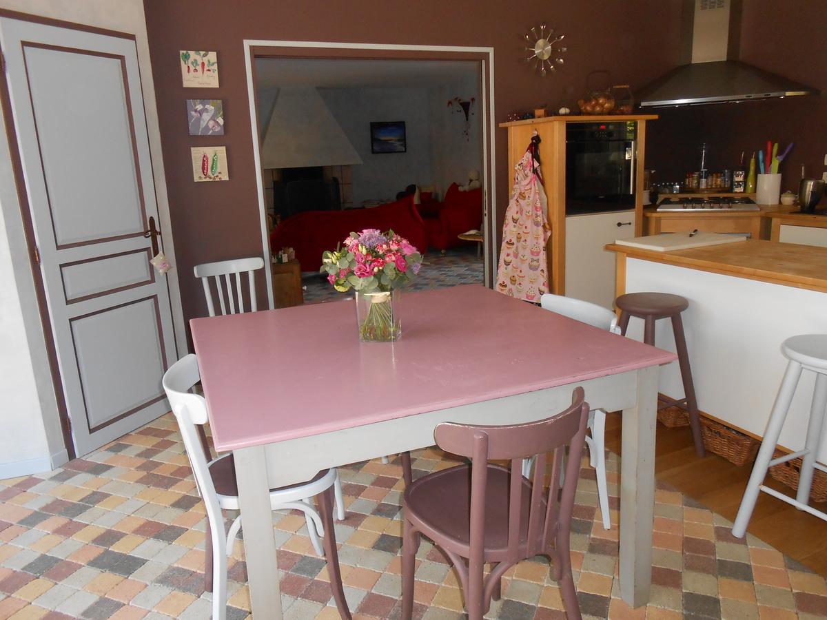 Le Relais Du Grand Logis Bed & Breakfast Civrieux Exterior photo