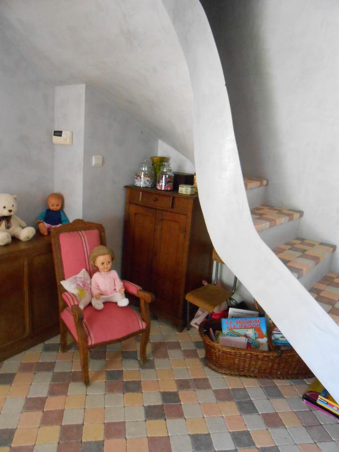 Le Relais Du Grand Logis Bed & Breakfast Civrieux Exterior photo